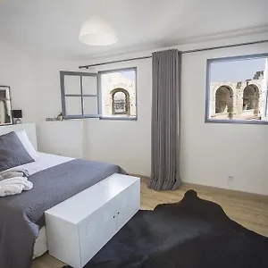  Apartment Hideaway - Le Duplex Des Arenes