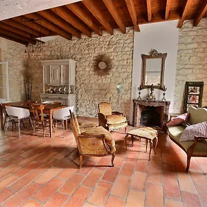  Holiday home Chez Catherine